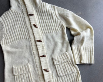アウターその他 SOMEWHERE BUTTER. woodbutton cable cardigan charcoal BT23WCA Black Luxe Cable Knit Cardigan Sweater – Haute Stuff Boutique