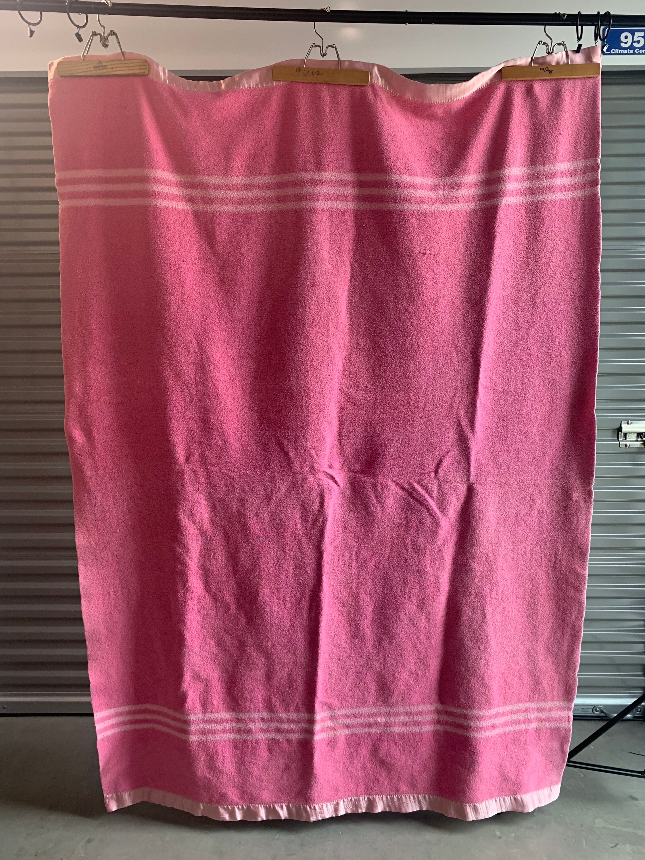 Vintage Pink Wool Blanket Single Bed 55 X 81 Etsy UK