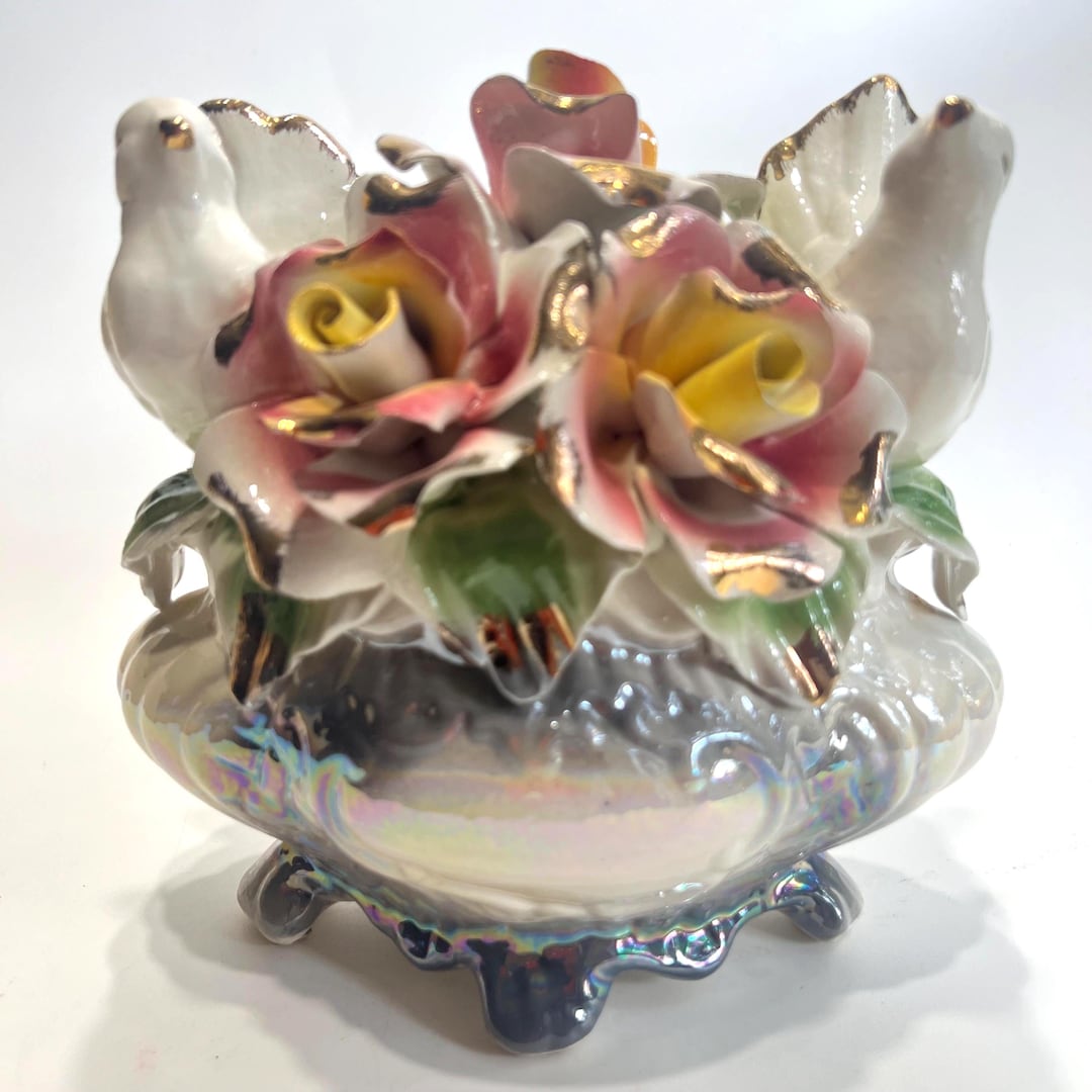 イタリア製 花瓶 ピッチャー型 高さ34cm カポディモンテスタイル 陶花 バラ 花器 フラワーベース 陶磁器 イタリア製 花瓶 ピッチャー型 高さ34cm カポディモンテスタイル 陶花 バラ 花器 フラワーベース 陶磁器 置物 札幌市 中央区 南12条