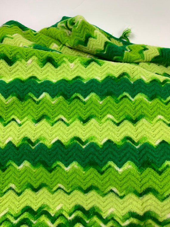 Vintage Felted Wool Afghan Dark Green And Lime Green Zigzag Chevron Stripe Small With Tassels Thick And Warm Vintage Felted Wool Afghan Dark Green And Lime Green Zigzag Chevron Stripe Small With Tassels Thick And Warm