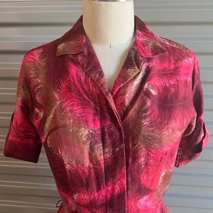 1950s Cotton Dress Pink and Brown Feather Pattern Fit and Flare Size Small