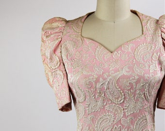 1960s Pink Paisley Brocatelle Dress: Sparkly Leg of Mutton Sleeve, Size Small