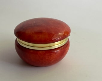 Boîte à bijoux à charnière en pierre d'albâtre rouge