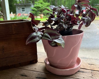 Pot de fleurs rose vintage en grès de type poterie avec soucoupe 7"