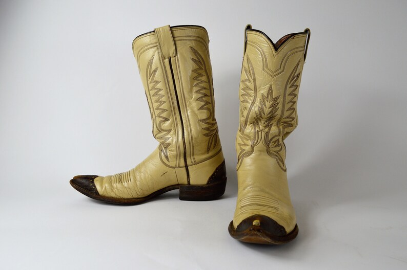 Cowboy Boots Custom Made By Ml Leddy Sons Beige And Brown Lizard Accent Womens Size 9 Mens Size 8 Distressed Women S Shoes Shoes Bgc Sedahotels Com