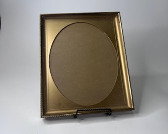 Ornate Metal Frame Gold 8 x 10 Wall Mount Hollywood Regency with Round Matte