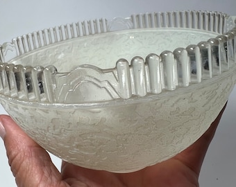 Abat-jour art déco globe blanc texturé avec rebord transparent de 1 et 13/16 po.