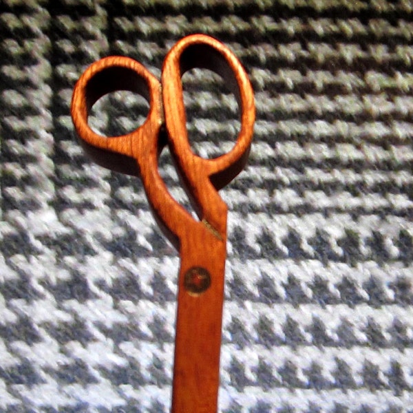 Stick cheveux - Ciseaux en bois d'acajou