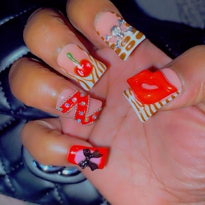 Duck Press-On Nail Set – Cherry Bling & Zebra Kiss