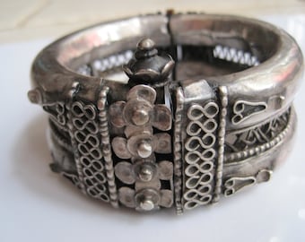 Indian Wide Hinged Silver Bracelet