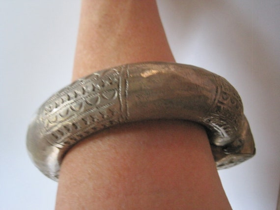 Vintage Silver Nubian Anklet Bracelet with Geomet… - image 10