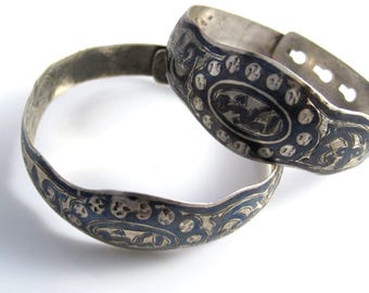 Antique Pair of Silver and Niello Bracelets Adjustable Size from Sketcha or Isketche Xanthi