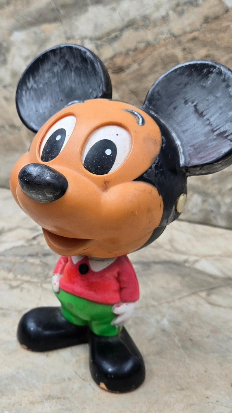 Figura vintage de Mickey Mouse • Juguete coleccionable de mediados de siglo • Decoración de exhibición imagen 2