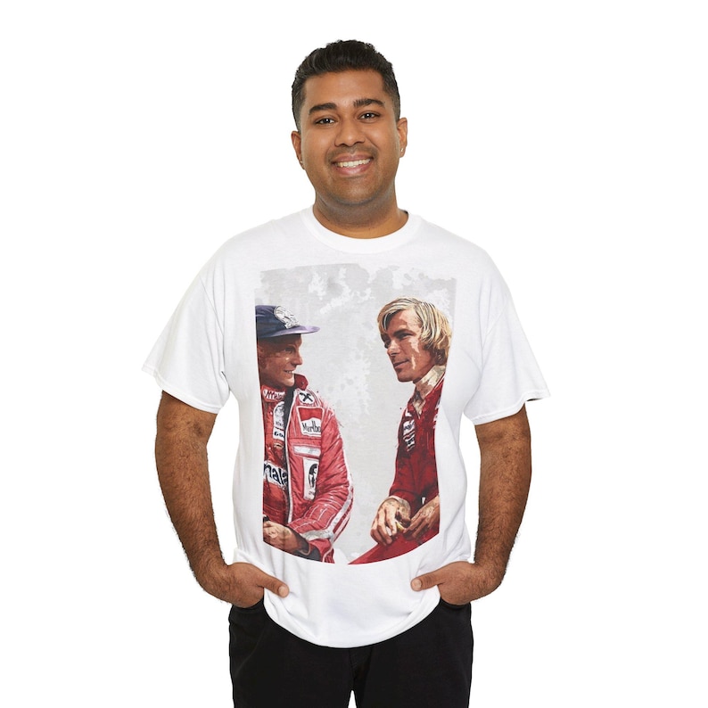 Nikki Lauda James Hunt F1 Vintage Racing T-Shirt, Retro Motorsport T-Shirt, Unisex aus schwerer Baumwolle T-Shirt, Renntag Shirt, Bekleidung für Auto-Enthusiasten Bild 5