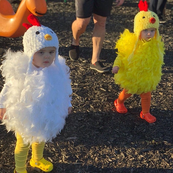 How to Make a Chicken Costume for Kids