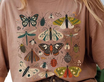 Retro-T-Shirt für Damen mit Schmetterlingsmotiv, botanisches T-Shirt, Geschenk für Naturliebhaber, Cottagecore-Retro-T-Shirt mit komfortablem Gravur-Print