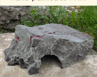Jagged Rock Hide