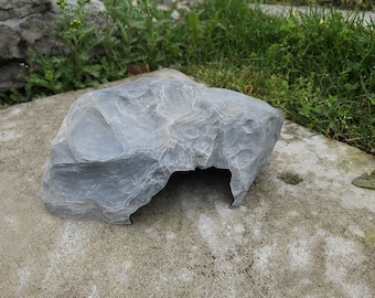 Rounded Rock Hide