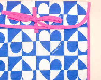 Blue Heart Check Illustrated Quilted Handmade Laptop Case: Vintage Style Padded Sleeve (13-16 Inch)