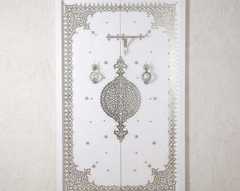 Puerta doble marroquí de madera tallada a mano, puerta llamativa en blanco y plata con elaborados detalles metálicos, tamaño personalizado, hecha a medida.