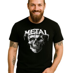 Maglietta grafica con teschio in metallo: maglietta unisex in tela nera Bella