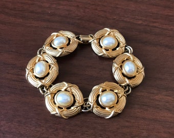 Vintage 1980s Heavy Egyptian Revival Bracelet