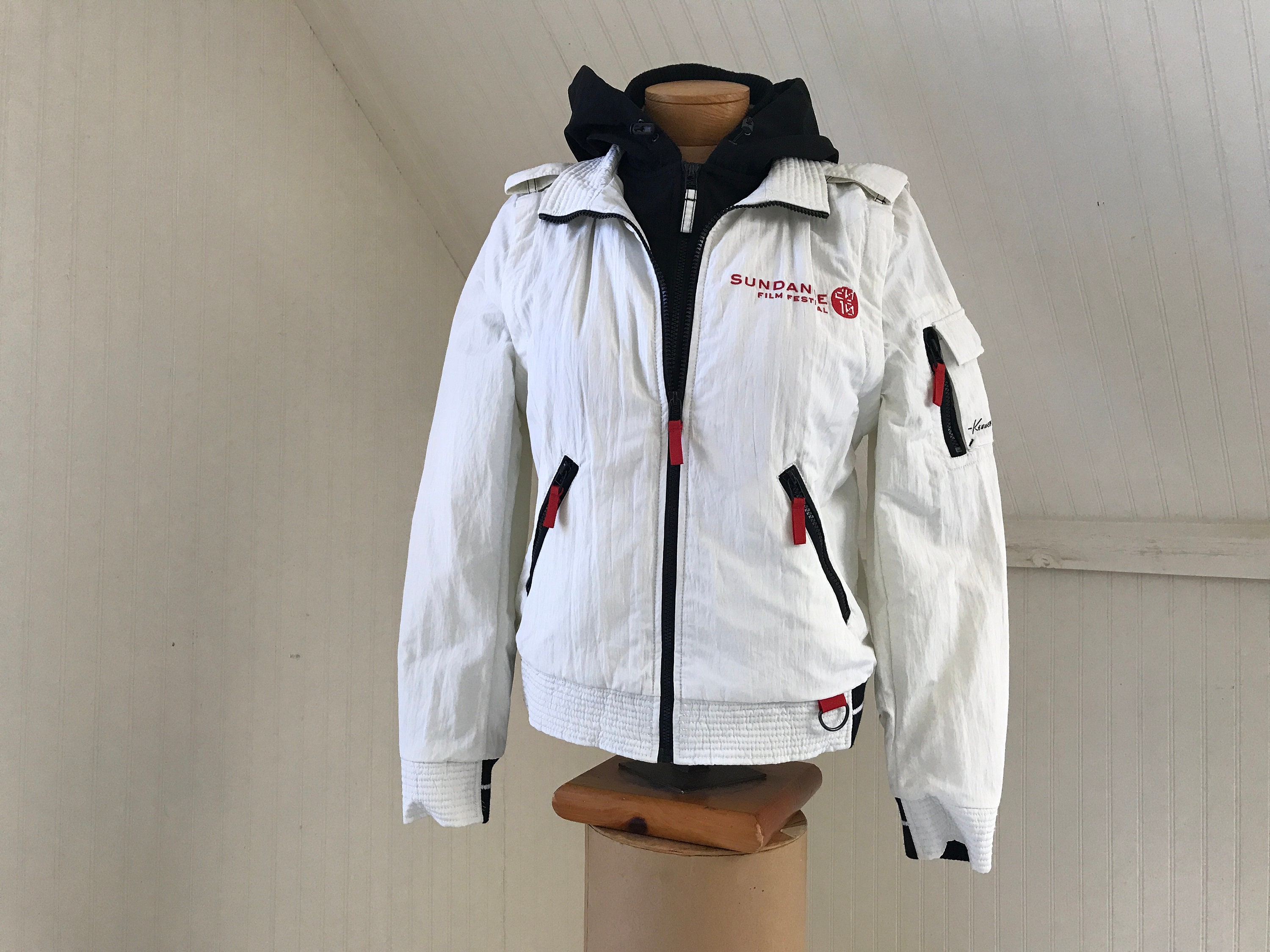 Kenneth cole windbreaker top