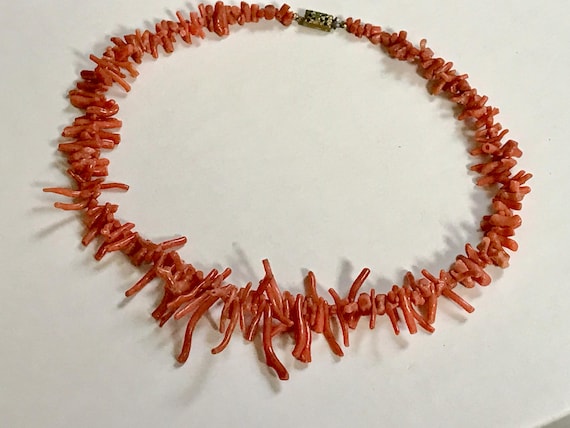 Vintage or antique Mediterranean Natural Coral Necklace