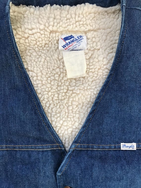Barely Worn Vintage 1970s Wrangler Sherpa Denim V… - image 4