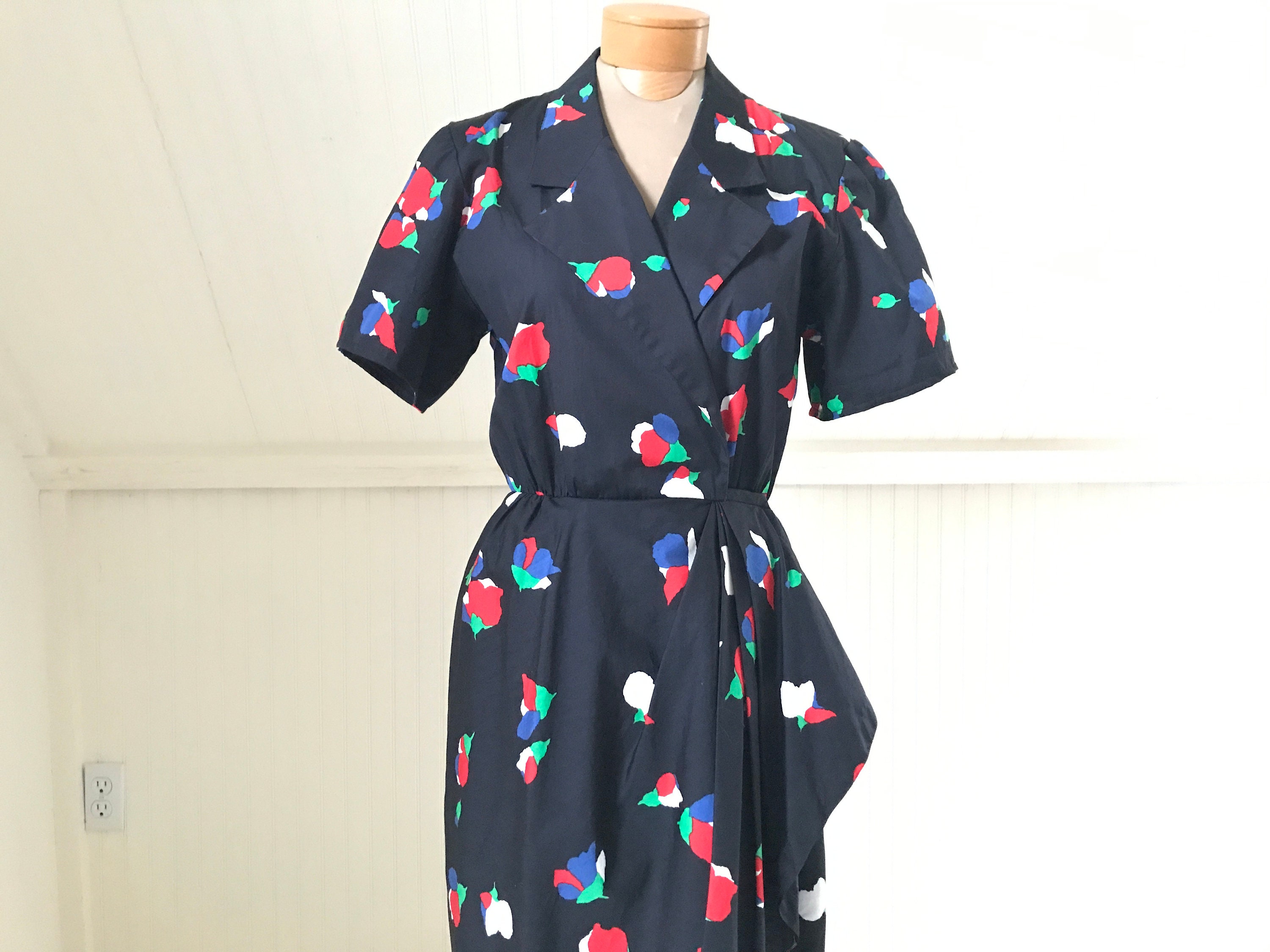 Akris, Vintage 80s Akris Switzerland Cotton Poplin Wrap Dress: Geometric Floral, US 4-6
