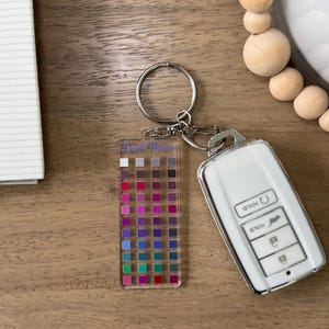 Color Season Keychain, Summer, Winter, Spring, and Autumn Clear Seasonal Color Palette Guide, Easy Purse Palette Wardrobe Shopping Reference