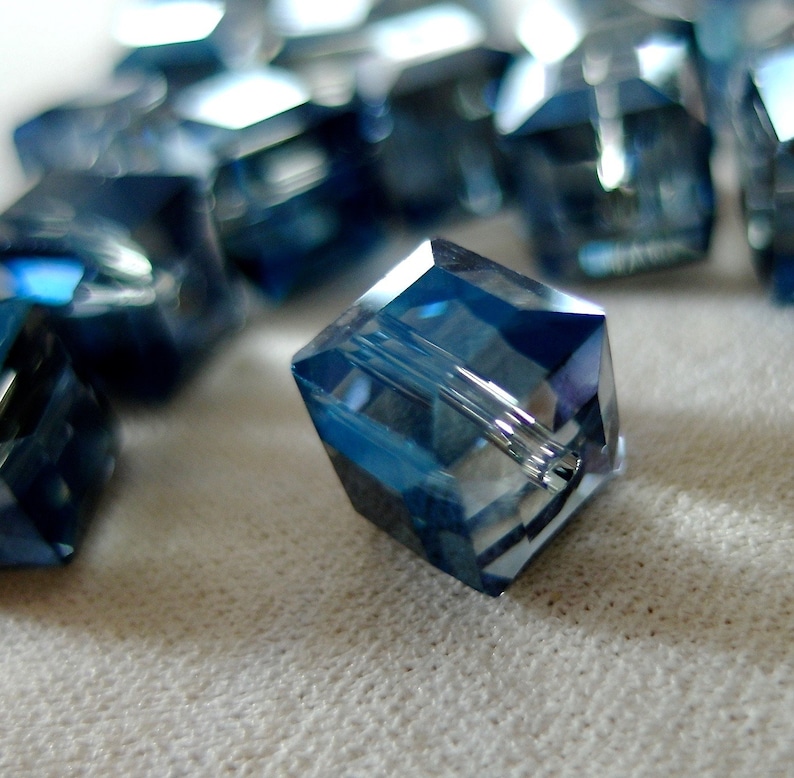 10 beads 10pc 10mm Half Blue Faceted Crystal Cube Beads 10mm x 10mm