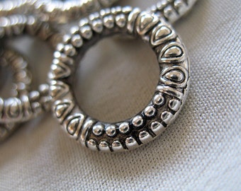 10pc - Large Circle Antiqued Silver Patterned Connector Links, 17mm diam, 3mm thick, 11mm across inner opening, 10 pieces