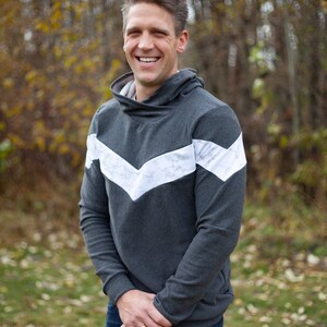 Elevation Hoodie for men image 5