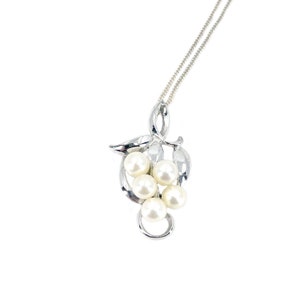 Cluster Vintage Japanese Cultured Akoya Pearl Modernist Pendant Necklace- Sterling Silver 17.50 Inch