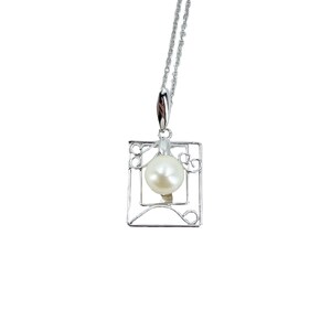Vintage Modernist Square Japanese Saltwater Akoya Pearl Necklace- Sterling Silver 17 Inch