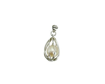 Vintage Cadge Japanese Saltwater Cultured Akoya Vintage Charm Pendant- Sterling Silver