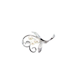 Whimsical Vine Japanese Akoya Cultured Saltwater Pearl Vintage Brooch- Sterling Silver