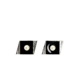 Engraved Black Onyx Modernist Japanese Saltwater Akoya Cultured Pearl Mens Cufflinks- Sterling Silver