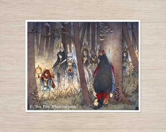 Puede incluir: Una pintura de acuarela de un grupo de personas en un bosque por la noche. Las personas visten ropa tradicional japonesa y llevan linternas. El bosque es oscuro y misterioso, con árboles altos y luces brillantes. La pintura está firmada "Tea Fox Illustrations".
