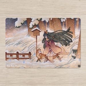 Esprits kitsune sur le chemin enneigé, folklore japonais renard yokai, carte postale cadeau