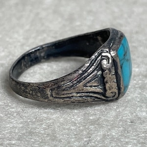 Vintage Sterling Silver and Turquoise Ring Size 6