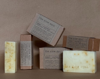Nue + Confiante | Savon au suif de bœuf | Calendula | Sans parfum, fait main