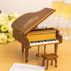 Personalized  Music Box  ,Wedding Music Box,Personalized Couple Gift,Romantic Keepsake Gift,Gift For Girlfriend,Christmas Gift For Couple