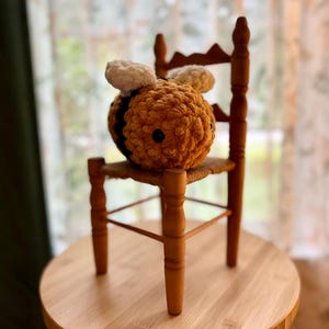 Buzzzy Bee Plushy - super soft yarn, handmade crochet