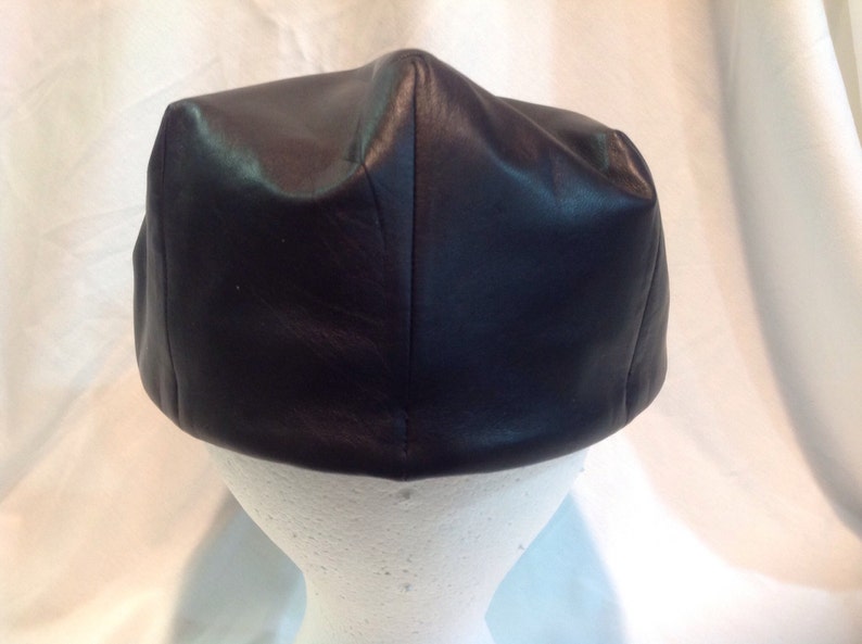 genuine soft lamb leather paper boy cap. Black