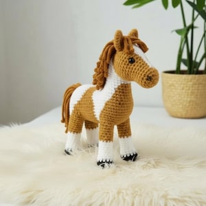 American Paint Horse Crochet Pattern PDF – Easy Beginner Amigurumi Horse Tutorial