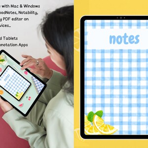Op de afbeelding: Een digitale notitiesjabloon op een tablet, met een blauw geruit patroon en het woord "notities". De afbeelding bevat tekst die compatibiliteit met Mac & Windows en gebruik met verschillende PDF-editors op meerdere apparaten aangeeft.