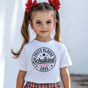 Schoolchild 2025 T-Shirt – Personalizable with name – First grade – Gift for school enrollment for boys & girls – Schoolchild – School enrollment