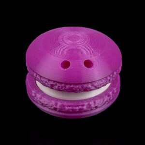 Macaron Clicker – Cute Dessert Fidget Toy | Sweet Stress Relief Button | Pastel Sensory Desk Gift